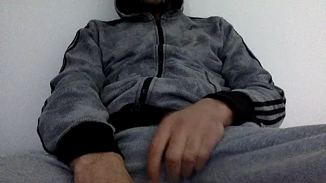 Snapshot of molozeb chatting on February 19, 7:16 am molozeb online show from February 19, 7:16 am