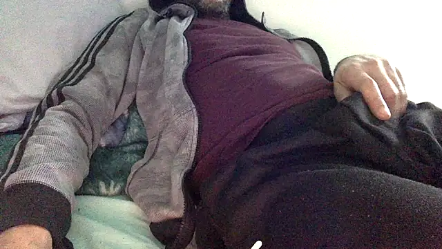 Snapshot of molozeb chatting on February 2, 1:48 am molozeb online show from February 2, 1:48 am