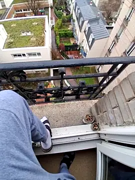 Snapshot of molozeb chatting on December 21, 10:17 am molozeb online show from December 21, 10:17 am