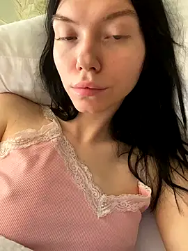 Snapshot of Lisaaa_Alisa chatting on October 13, 4:47 am Lisaaa Alisa online show from October 13, 4:47 am