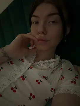 Lisaaa Alisa online show from March 6, 10:05 pm