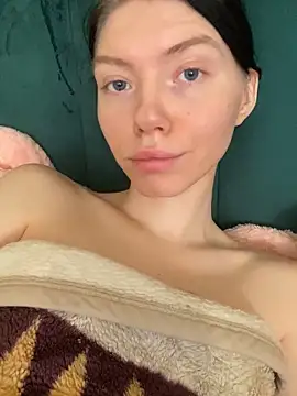 Snapshot of Lisaaa_Alisa chatting on December 2, 3:52 am Lisaaa Alisa online show from December 2, 3:52 am