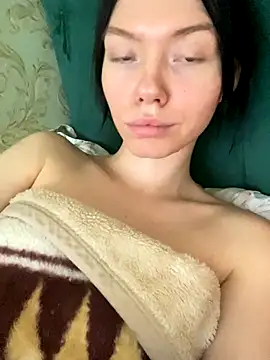 Snapshot of Lisaaa_Alisa chatting on November 15, 9:24 am Lisaaa Alisa online show from November 15, 9:24 am