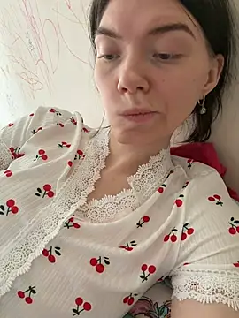 Lisaaa Alisa online show from March 7, 11:05 am