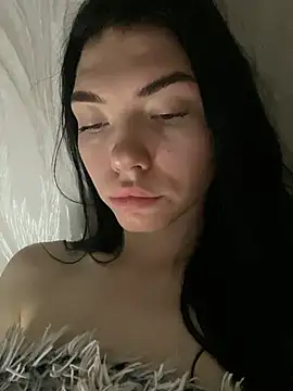 Snapshot of Lisaaa_Alisa chatting on March 18, 9:32 pm Lisaaa Alisa online show from March 18, 9:32 pm