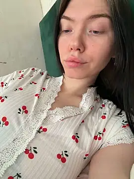 Lisaaa Alisa online show from March 12, 5:45 am