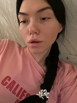 Snapshot of Lisaaa_Alisa chatting on September 17, 3:52 am Lisaaa Alisa online show from September 17, 3:52 am