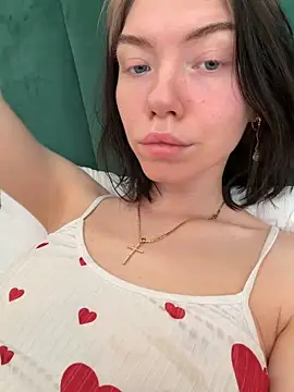 Lisaaa Alisa online show from April 7, 3:41 am