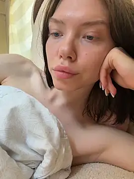 Lisaaa Alisa online show from June 16, 8:47 am