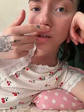 Lisaaa Alisa online show from April 23, 6:42 am