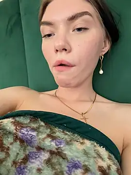 Snapshot of Lisaaa_Alisa chatting on May 4, 11:13 am Lisaaa Alisa online show from May 4, 11:13 am
