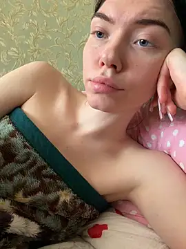 Snapshot of Lisaaa_Alisa chatting on February 23, 4:58 am Lisaaa Alisa online show from February 23, 4:58 am