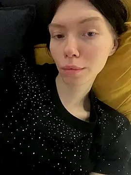 Snapshot of Lisaaa_Alisa chatting on December 20, 9:01 am Lisaaa Alisa online show from December 20, 9:01 am