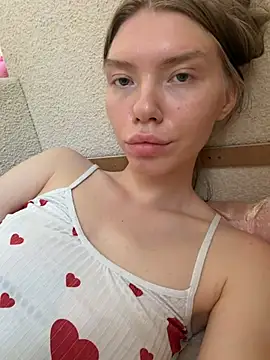 Lisaaa Alisa online show from June 21, 10:54 am