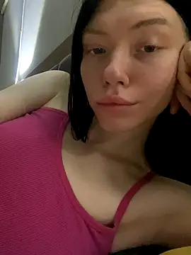 Snapshot of Lisaaa_Alisa chatting on December 20, 9:39 pm Lisaaa Alisa online show from December 20, 9:39 pm