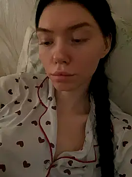 Snapshot of Lisaaa_Alisa chatting on October 3, 4:47 am Lisaaa Alisa online show from October 3, 4:47 am