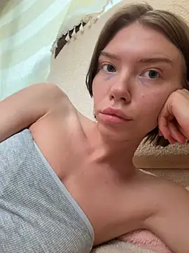 Lisaaa Alisa online show from July 4, 11:49 am