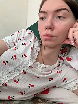 Lisaaa Alisa online show from April 3, 3:46 am