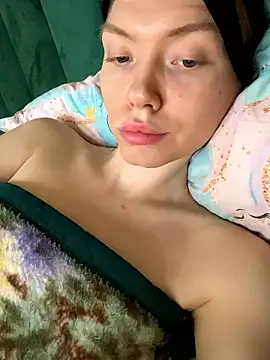 Snapshot of Lisaaa_Alisa chatting on January 10, 10:21 am Lisaaa Alisa online show from January 10, 10:21 am