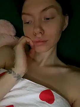 Snapshot of Lisaaa_Alisa chatting on December 1, 4:13 am Lisaaa Alisa online show from December 1, 4:13 am