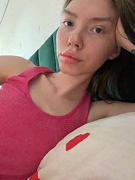 Lisaaa Alisa online show from June 15, 8:25 am
