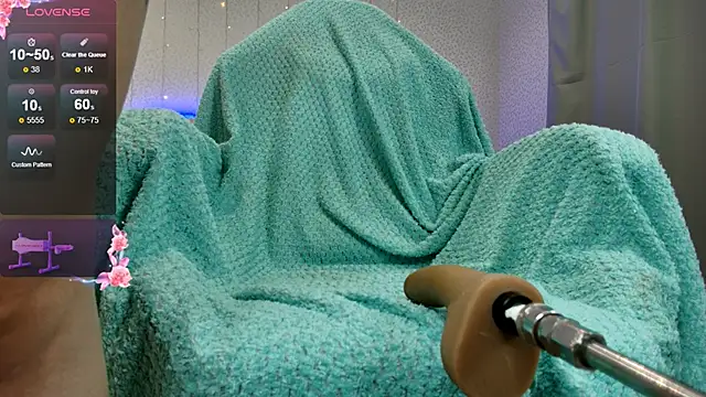 oliviiaa online show from January 13, 1:20 am