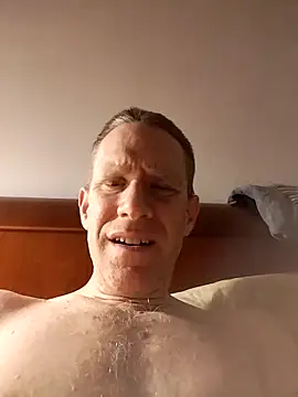 Snapshot of Blondinet92 chatting on March 17, 9:35 pm Blondinet92 online show from March 17, 9:35 pm
