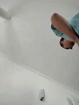 Snapshot of Blondinet92 chatting on December 1, 1:56 pm Blondinet92 online show from December 1, 1:56 pm