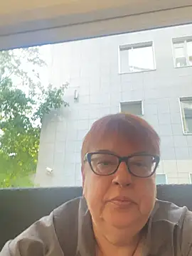 Snapshot of Klio5678 chatting on June 10, 3:35 pm Klio5678 online show from June 10, 3:35 pm