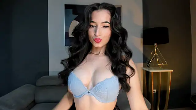 Snapshot of DominiqueVega chatting on January 31, 1:34 pm DominiqueVega online show from January 31, 1:34 pm