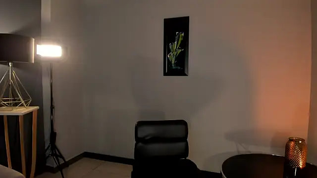 DominiqueVega online show from April 11, 9:51 pm