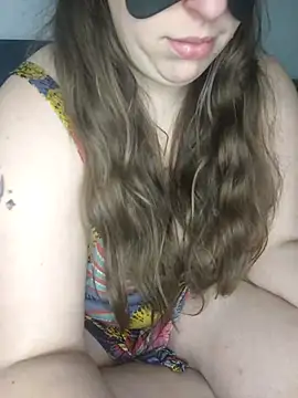 FrancaiseLynne online show from February 23, 4:13 pm