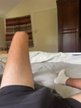 h0rnyguy001 online show from March 24, 12:32 am