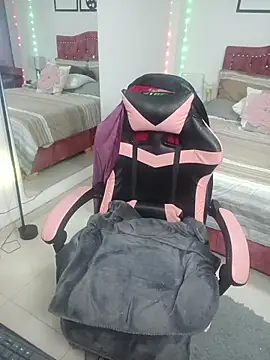 Marie Mature online show from April 17, 11:18 pm