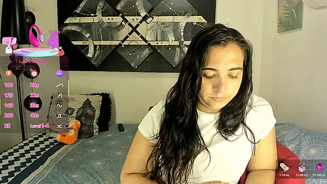 SARAMISHA online show from February 10, 2:10 am