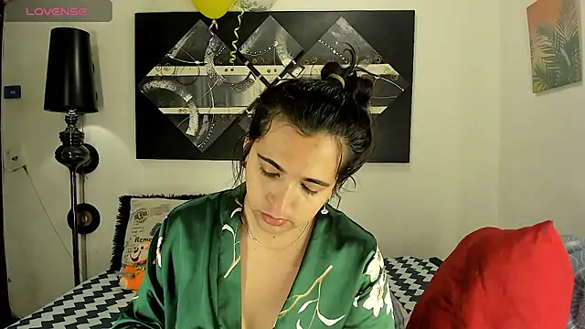 SARAMISHA online show from January 16, 2:10 pm