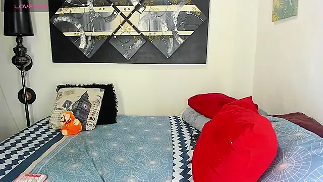 SARAMISHA online show from February 8, 3:37 am