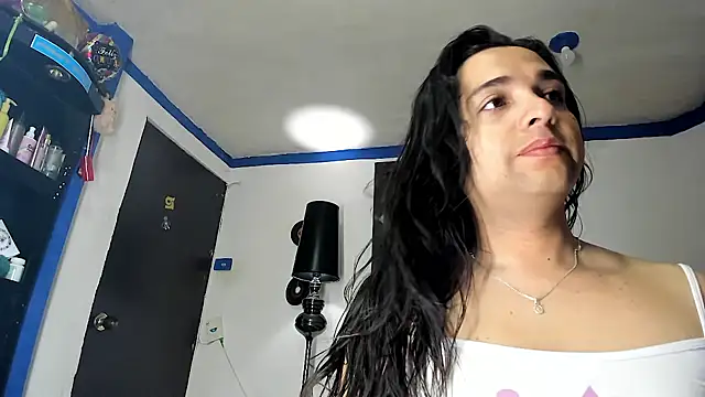 Snapshot of SARAMISHA chatting on April 27, 1:31 pm SARAMISHA online show from April 27, 1:31 pm