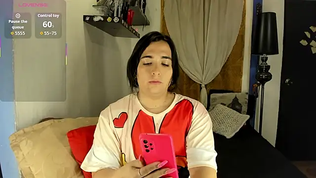 SARAMISHA online show from October 24, 2:05 pm