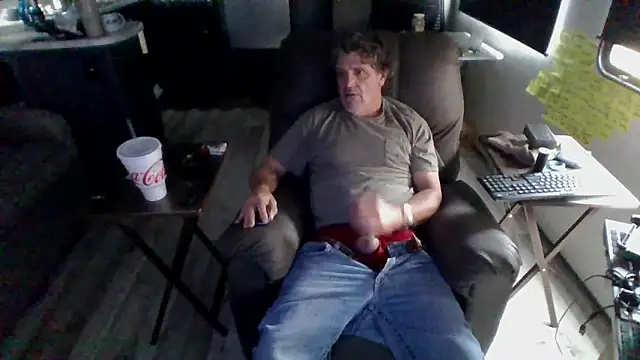 lateniter online show from February 13, 6:08 pm