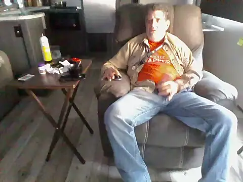 lateniter online show from January 7, 5:07 pm