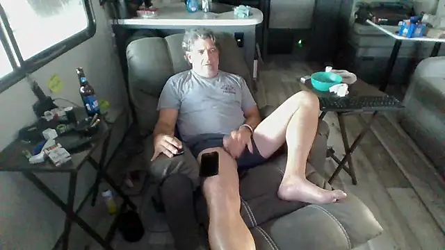 lateniter online show from April 11, 12:07 am