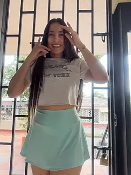 LittleDoll    online show from March 15, 1:07 pm