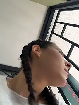 LittleDoll    online show from February 17, 1:41 pm