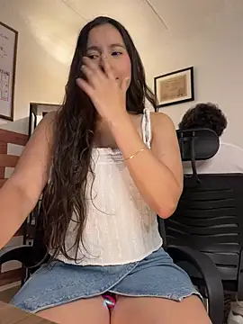 LittleDoll    online show from October 21, 9:47 pm