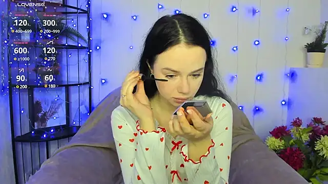 Lori  Hell online show from February 14, 2:50 am