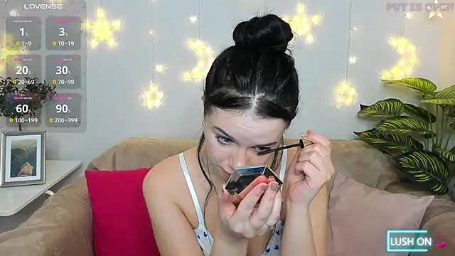 Lori  Hell online show from February 26, 2:41 am