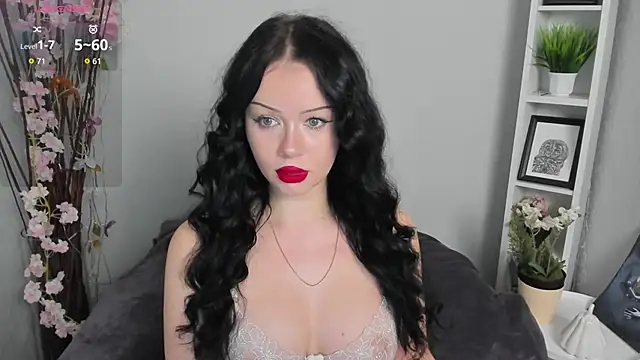 Lori  Hell online show from May 14, 3:47 am
