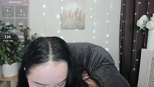 Lori  Hell online show from October 8, 2:24 am