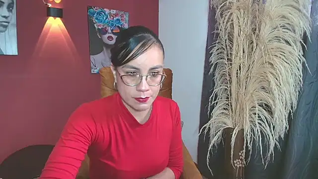 Agata-Moon online show from March 22, 4:15 pm